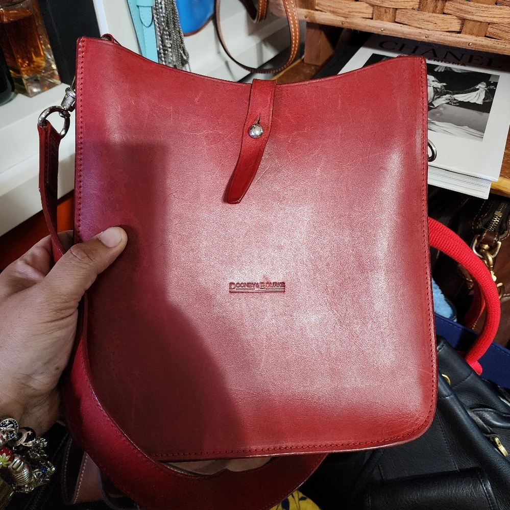 Dooney and bourke alto shoulder bag